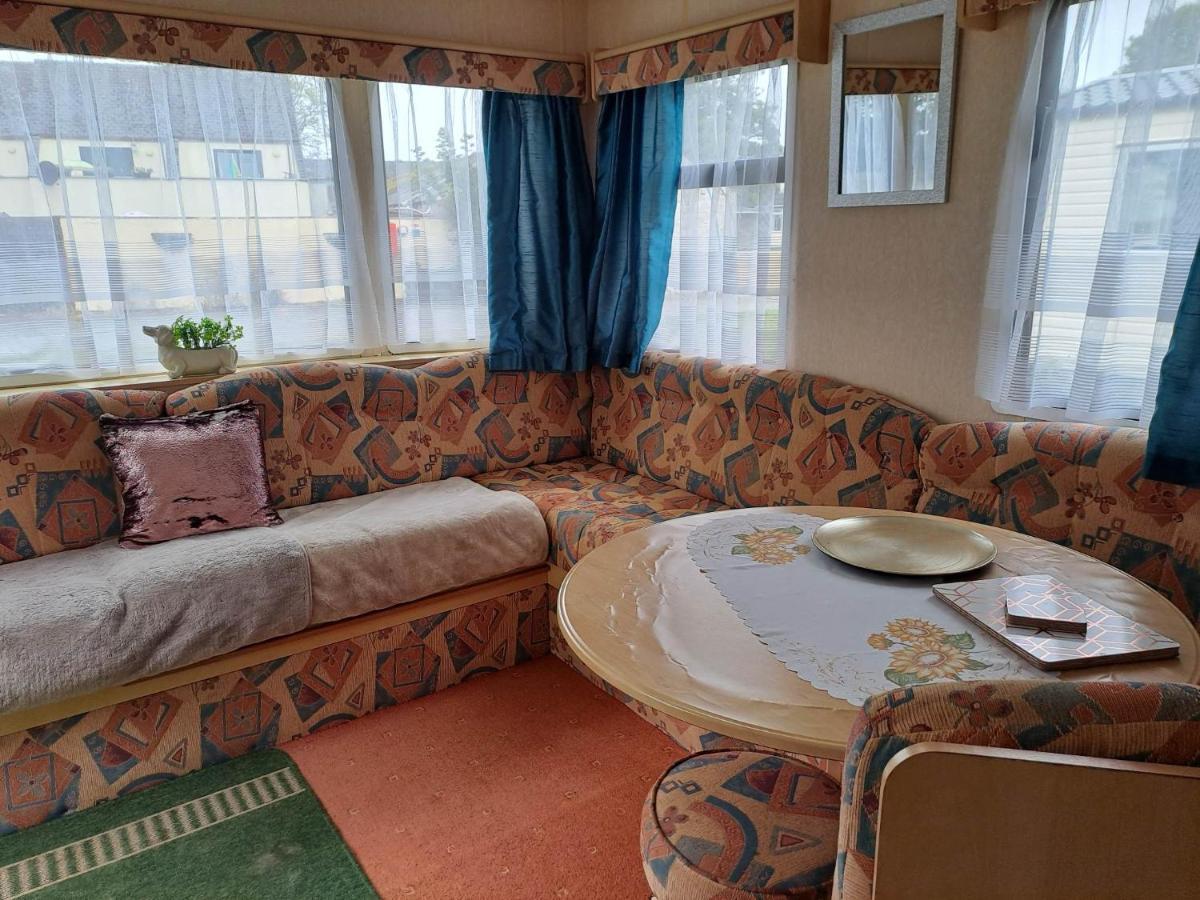 Cosy Caravan At Blackmoor Farm Ludchurch Ngoại thất bức ảnh