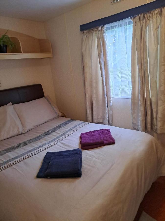 Cosy Caravan At Blackmoor Farm Ludchurch Ngoại thất bức ảnh